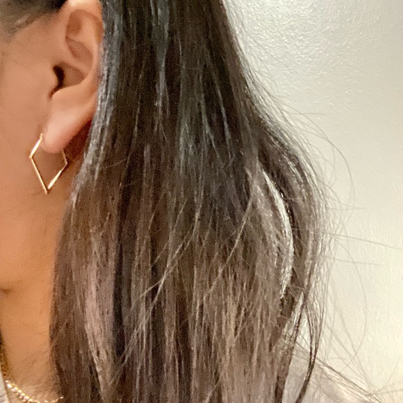 18K Solid Gold Quad design dangling earring Authenticity Guaranteed - Picture 7 of 8